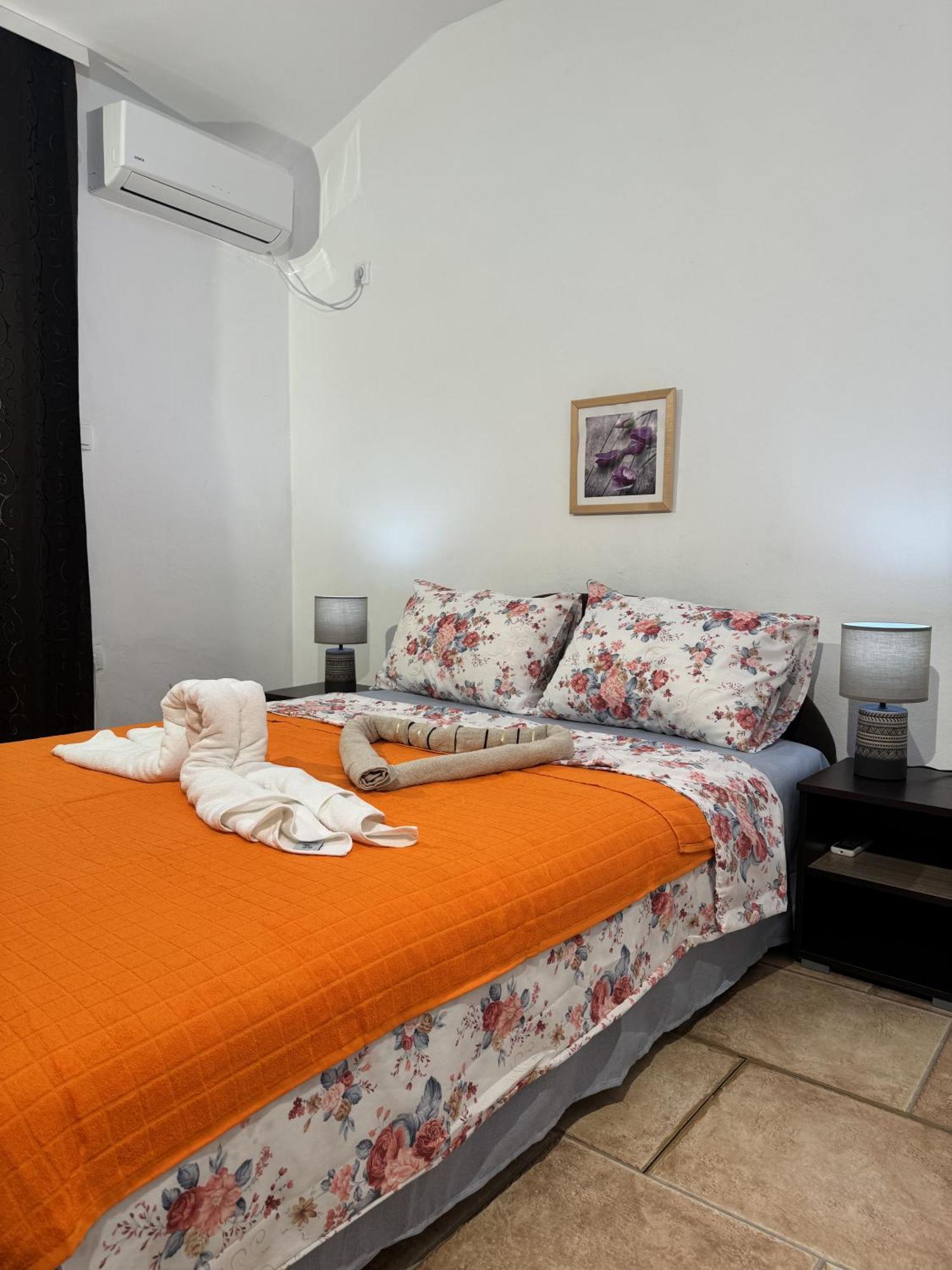 Villa Happy Family!!! Prijevor Екстер'єр фото